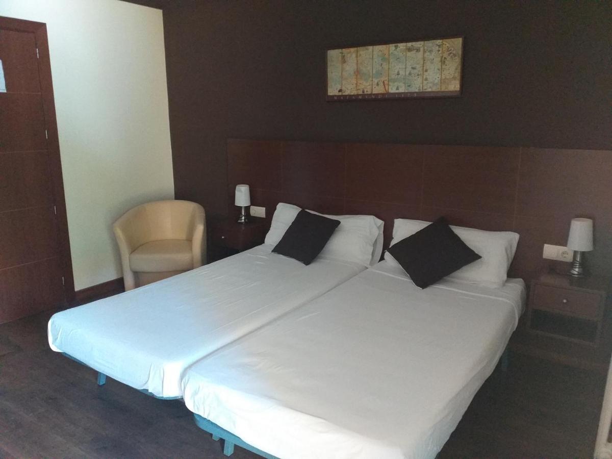 Hostal Sant Marcal Amer Eksteriør billede